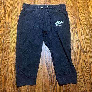 Nike Women's M Organic Cotton Capri Jogger Sweatpants Just Do It Dark Gray